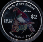2 доллара 2005 "Птицы Новой Зеландии - Новозеландский плодоядный голубь" (Острова Кука) (в п/у)