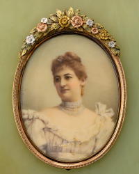 Рамка с миниатюрным портретом Великой Княгини Анастасии Николаевны