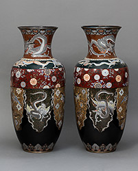 Парные вазы с изображением драконов и птиц Хо-о