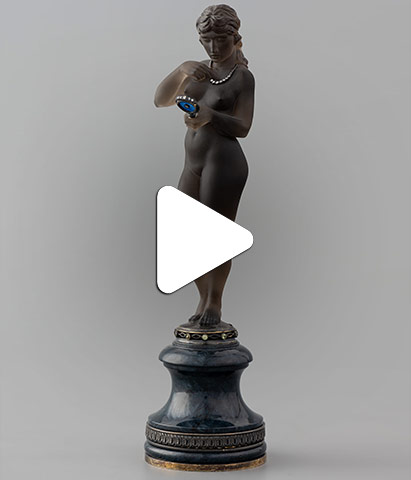 Видео Скульптура «Девушка с зеркалом»