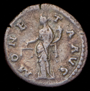 Денарий. Адриан. Рим империя