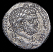 Тетрадрахма. Каракалла. Рим империя