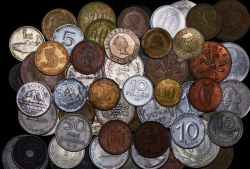 Набор из 101 монеты (страны мира)