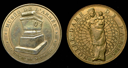 Набор из 2 жетонов "Гробница Наполеона" и "Собор Парижской Богоматери" (Франция)