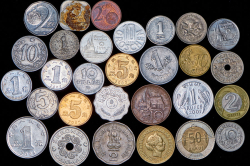 Набор из 54 монет (страны мира)