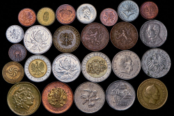Набор из 54 монет (страны мира)