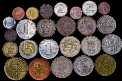 Набор из 54 монет (страны мира)