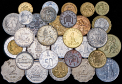 Набор из 64 монет (страны мира)