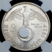 2 марки 1937 (в слабе) А