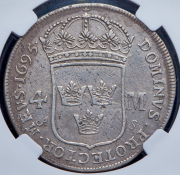 4 марки 1695 (Швеция) (в слабе)