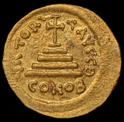 Солид. Тиберий II Константин. Рим империя