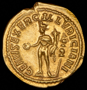 Ауреус. Траян. Рим империя