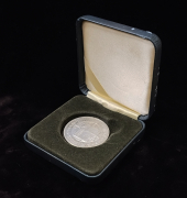 10 сомов 2005 "60-я годовщина Победы в Великой Отечественной войне" (Киргизия) (в п/у)