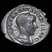 Денарий. Гордиан III. Рим империя