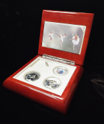 Набор из 3 сер  монет 2 доллара 2009 "Русские сезоны в Париже" (Ниуэ) (в п/у)