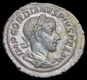 Денарий. Гордиан III. Рим империя