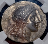 Тетрадрахма. Эолида. Мирина (в слабе)