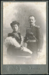 Фотокарточка Поручик с супругой